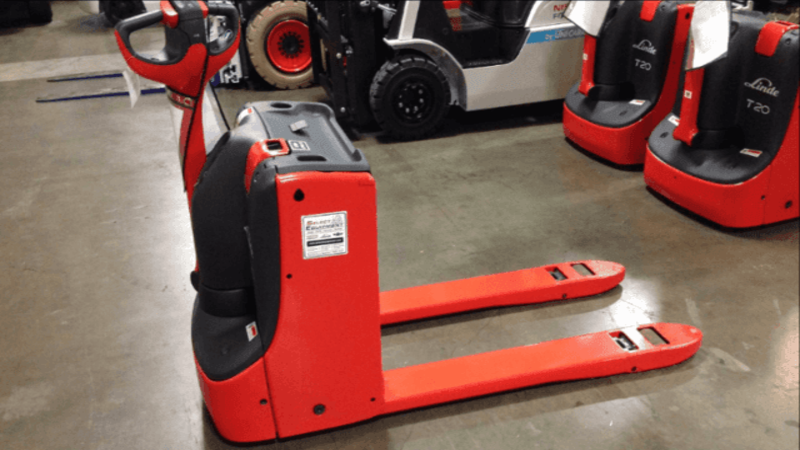 How to Buy Forklift Trucks in Orange County